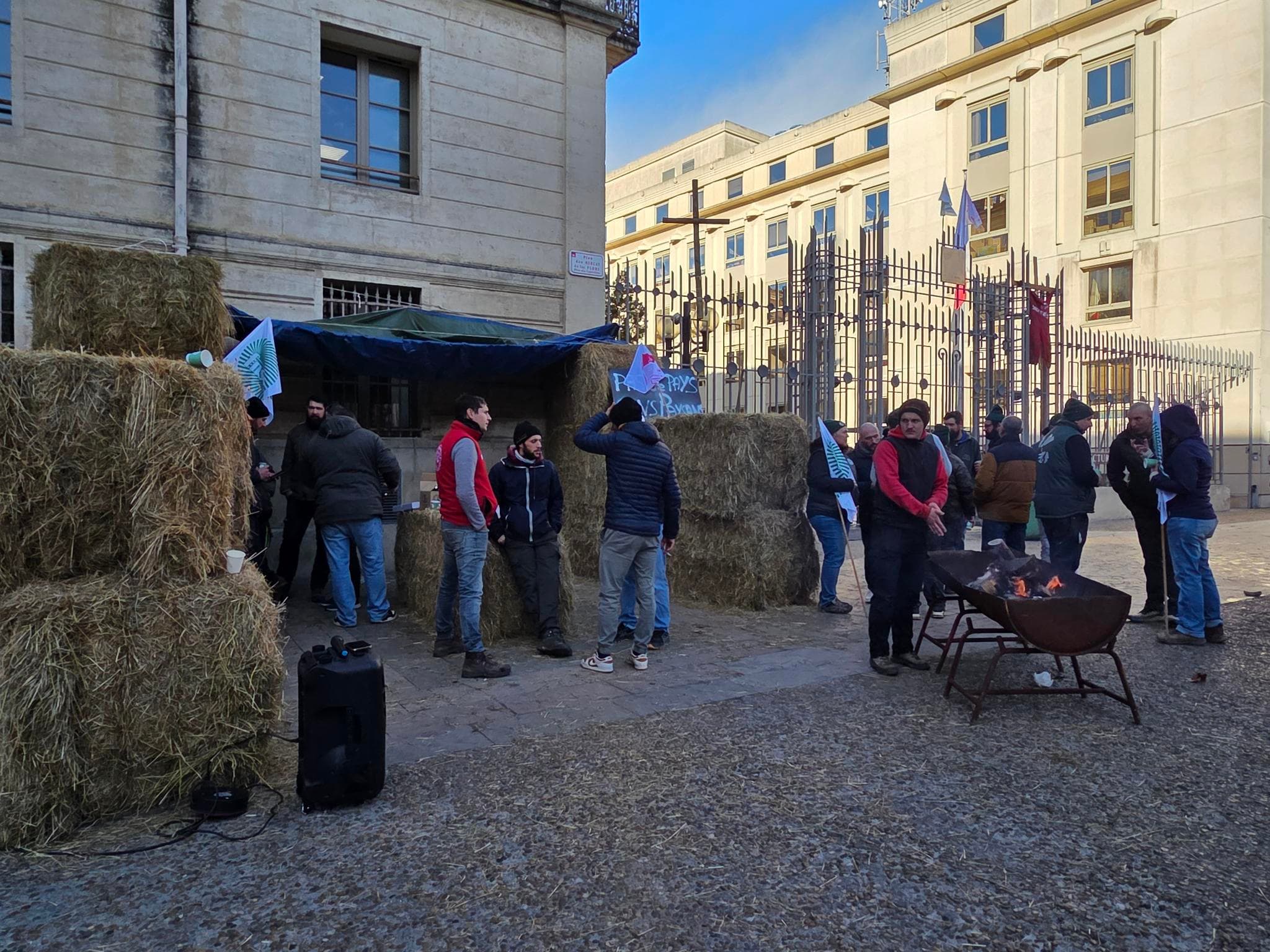 Montpellier : Les agriculteurs accentuent la pression et obtiennent un échange avec la préfète